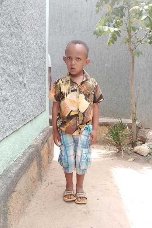 An unsponsored boy named Keoliti from Ethiopia who lives in an AIDS-affected area, is vulnerable to exploitation and has waited 469 days for a sponsor.