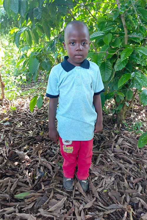 An unsponsored boy named Samuel from Uganda who lives in an AIDS-affected area, is vulnerable to exploitation and has waited 463 days for a sponsor.