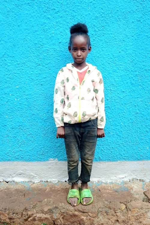 An unsponsored girl named Felmetu from Ethiopia who lives in an AIDS-affected area, is vulnerable to exploitation and has waited 433 days for a sponsor.