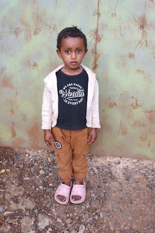 An unsponsored boy named Bonsa from Ethiopia who lives in an AIDS-affected area, is vulnerable to exploitation and has waited 454 days for a sponsor.