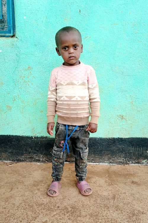 An unsponsored boy named Samuel from Ethiopia who lives in an AIDS-affected area, is vulnerable to exploitation and has waited 379 days for a sponsor.