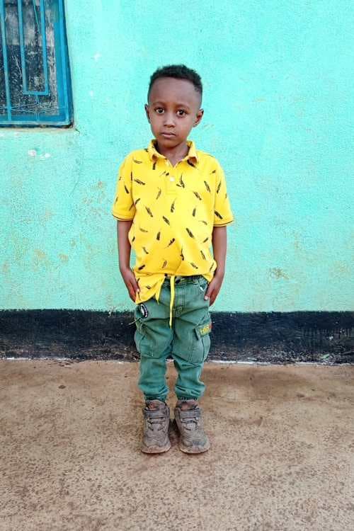 An unsponsored boy named Ashenafi from Ethiopia who lives in an AIDS-affected area, is vulnerable to exploitation and has waited 422 days for a sponsor.