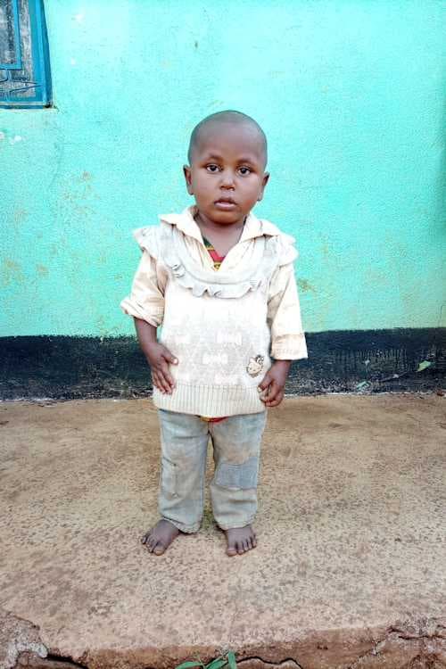 An unsponsored boy named Temesgen from Ethiopia who lives in an AIDS-affected area, is vulnerable to exploitation and has waited 379 days for a sponsor.
