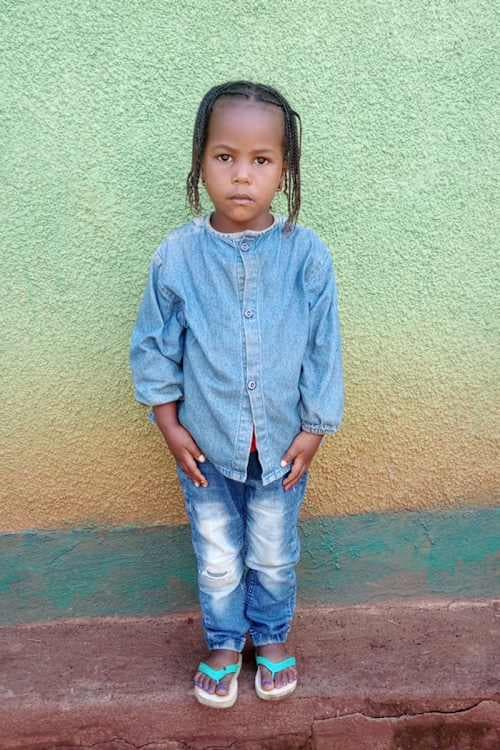 An unsponsored girl named Lelise from Ethiopia who lives in an AIDS-affected area, is vulnerable to exploitation and has waited 424 days for a sponsor.