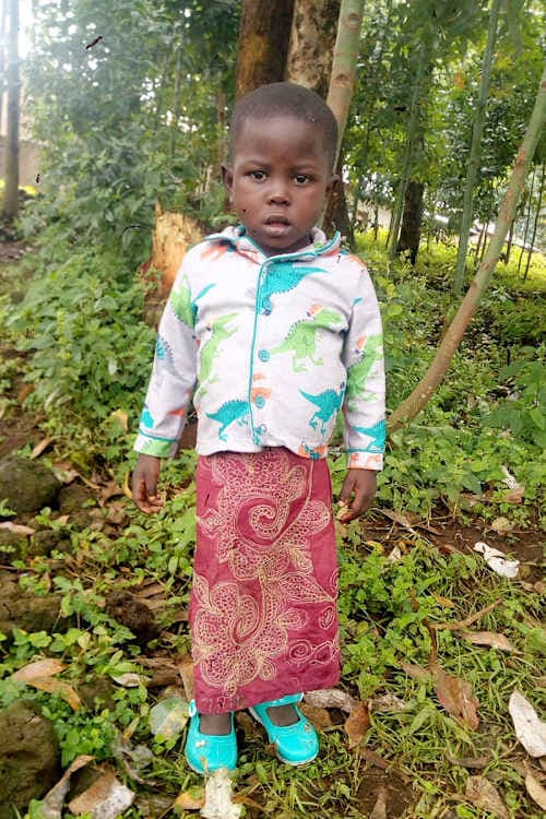An unsponsored girl named Cynthia from Rwanda who lives in an AIDS-affected area, is vulnerable to exploitation and has waited 424 days for a sponsor.