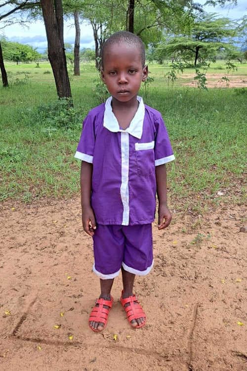 An unsponsored boy named Mdalo from Tanzania who lives in an AIDS-affected area, is vulnerable to exploitation and has waited 389 days for a sponsor.