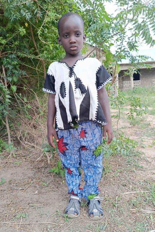 An unsponsored boy named Eli from Togo who lives in an AIDS-affected area, is vulnerable to exploitation and has waited 461 days for a sponsor.