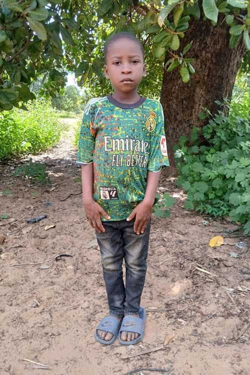 An unsponsored boy named James from Tanzania who lives in an AIDS-affected area, is vulnerable to exploitation and has waited 398 days for a sponsor.