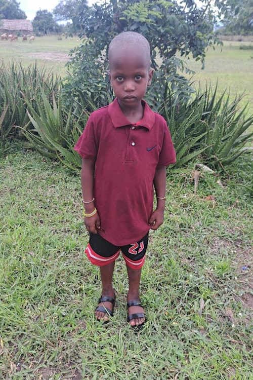 An unsponsored boy named Kiriba from Tanzania who lives in an AIDS-affected area, is vulnerable to exploitation and has waited 446 days for a sponsor.