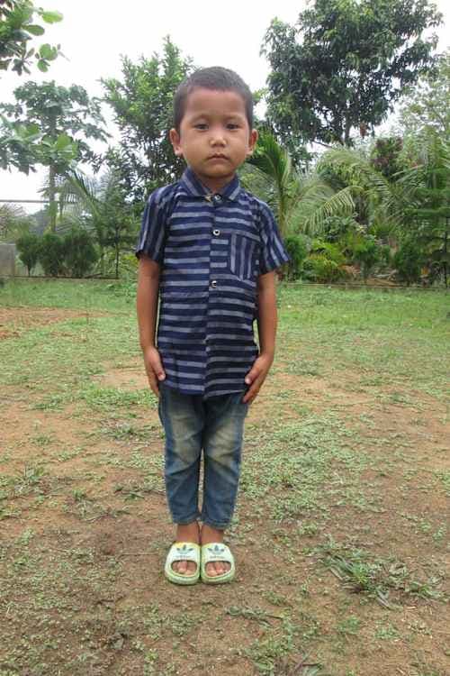 An unsponsored boy named Diganta from Bangladesh who is vulnerable to exploitation and has waited 443 days for a sponsor.