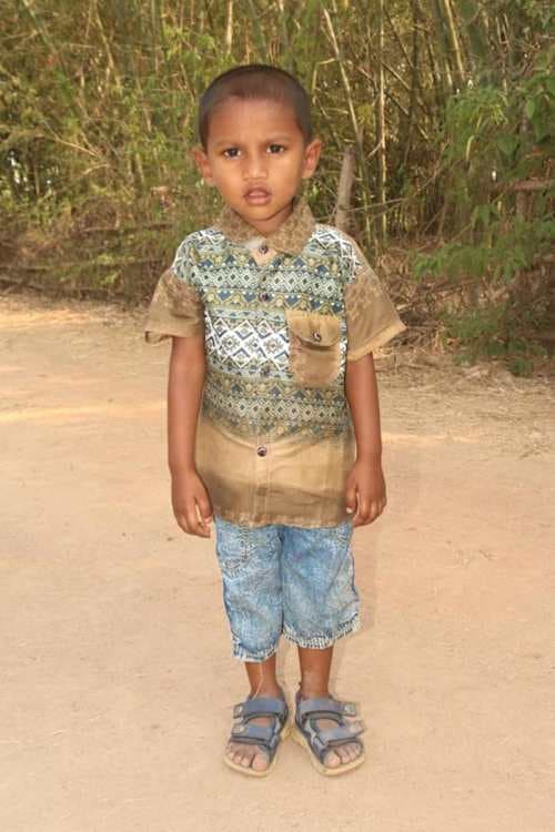 An unsponsored boy named Mustakin from Bangladesh who is vulnerable to exploitation and has waited 410 days for a sponsor.