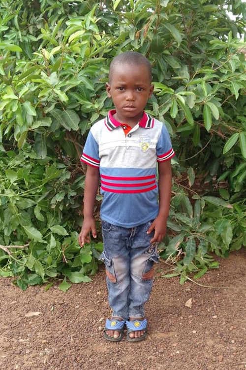 An unsponsored boy named Toussaint from Burkina Faso who lives in an AIDS-affected area, is vulnerable to exploitation and has waited 454 days for a sponsor.