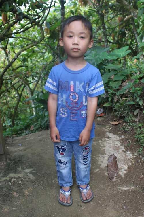 An unsponsored boy named Gabriel from Indonesia who has waited 353 days for a sponsor.