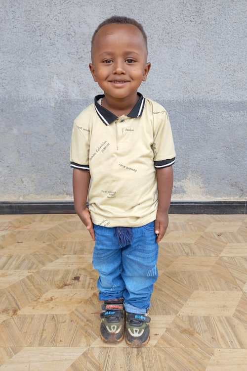 An unsponsored boy named Kenna from Ethiopia who lives in an AIDS-affected area, is vulnerable to exploitation and has waited 381 days for a sponsor.
