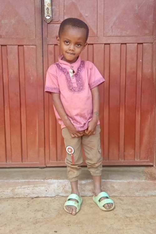 An unsponsored boy named Yabsra from Ethiopia who lives in an AIDS-affected area, is vulnerable to exploitation and has waited 412 days for a sponsor.