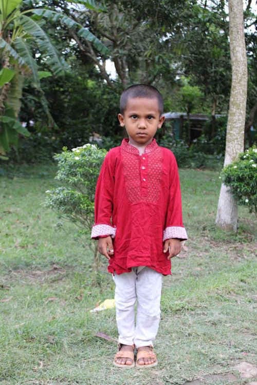 An unsponsored boy named Siam from Bangladesh who is vulnerable to exploitation and has waited 356 days for a sponsor.