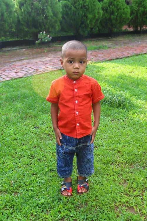 An unsponsored boy named Anjan from Bangladesh who is vulnerable to exploitation and has waited 343 days for a sponsor.
