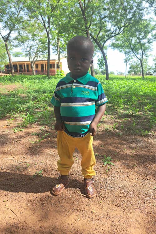 An unsponsored boy named Uwumborapuan from Ghana who lives in an AIDS-affected area and has waited 420 days for a sponsor.