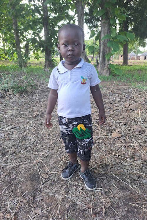 An unsponsored boy named Edmond from Ghana who lives in an AIDS-affected area and has waited 433 days for a sponsor.
