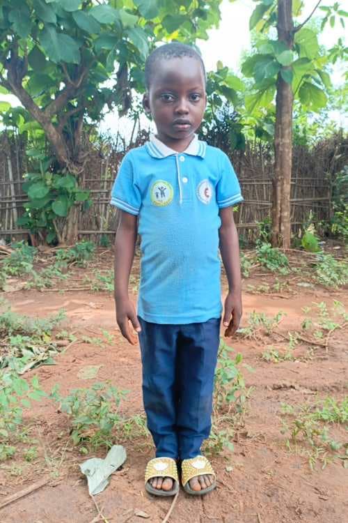 An unsponsored boy named Casimir from Togo who lives in an AIDS-affected area, is vulnerable to exploitation and has waited 480 days for a sponsor.