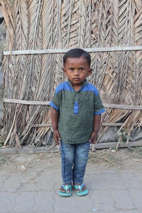 An unsponsored boy named Mahir from Bangladesh who is vulnerable to exploitation and has waited 471 days for a sponsor.