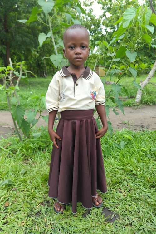 An unsponsored girl named Lisa from Togo who lives in an AIDS-affected area, is vulnerable to exploitation and has waited 479 days for a sponsor.