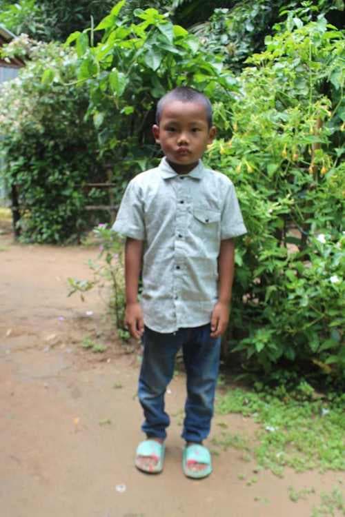An unsponsored boy named Precious from Bangladesh who is vulnerable to exploitation and has waited 471 days for a sponsor.