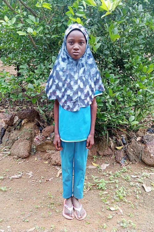 An unsponsored girl named Salmata from Burkina Faso who lives in an AIDS-affected area, is vulnerable to exploitation and has waited 560 days for a sponsor.