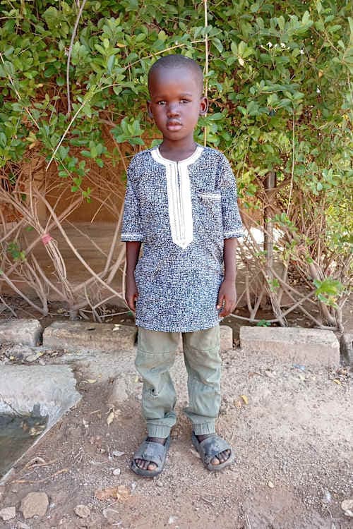 An unsponsored boy named Richard from Burkina Faso who lives in an AIDS-affected area, is vulnerable to exploitation and has waited 466 days for a sponsor.