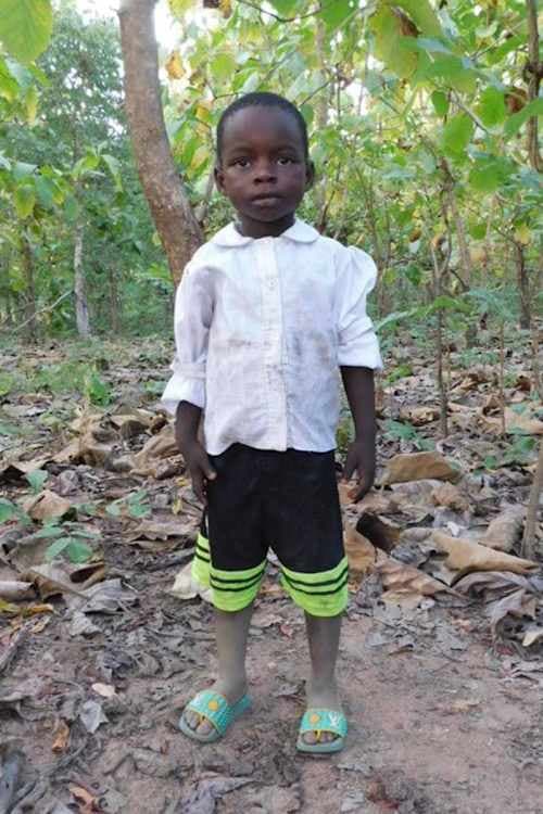 An unsponsored boy named Holachi from Togo who lives in an AIDS-affected area, is vulnerable to exploitation and has waited 257 days for a sponsor.