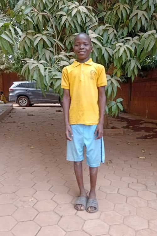 An unsponsored boy named Honoré from Burkina Faso who lives in an AIDS-affected area, is vulnerable to exploitation and has waited 580 days for a sponsor.