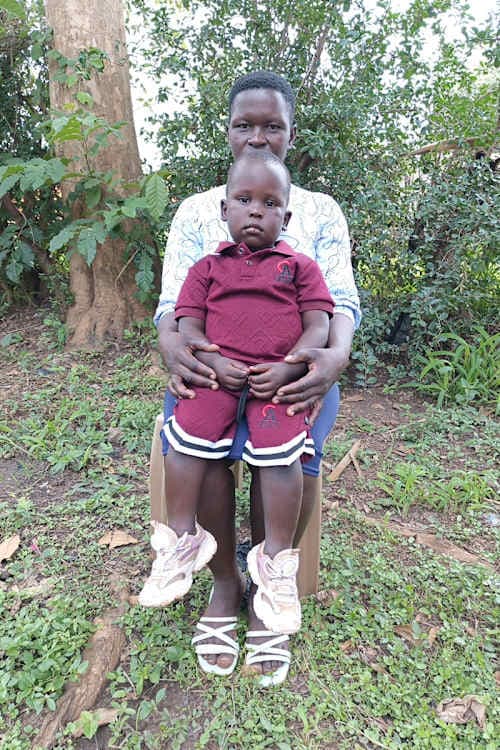 An unsponsored boy named Rogers from Uganda who lives in an AIDS-affected area, is vulnerable to exploitation and has waited 636 days for a sponsor.