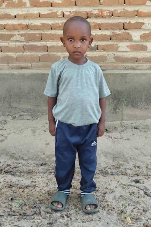 An unsponsored boy named Shabani from Tanzania who lives in an AIDS-affected area, is vulnerable to exploitation and has waited 582 days for a sponsor.