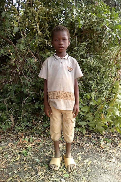 An unsponsored boy named Alphonse from Burkina Faso who lives in an AIDS-affected area, is vulnerable to exploitation and has waited 584 days for a sponsor.