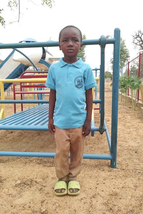An unsponsored boy named Esdras from Burkina Faso who lives in an AIDS-affected area, is vulnerable to exploitation and has waited 598 days for a sponsor.