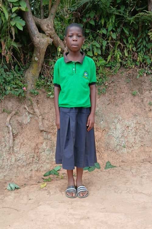 An unsponsored girl named Laurence from Rwanda who lives in an AIDS-affected area, is vulnerable to exploitation and has waited 577 days for a sponsor.