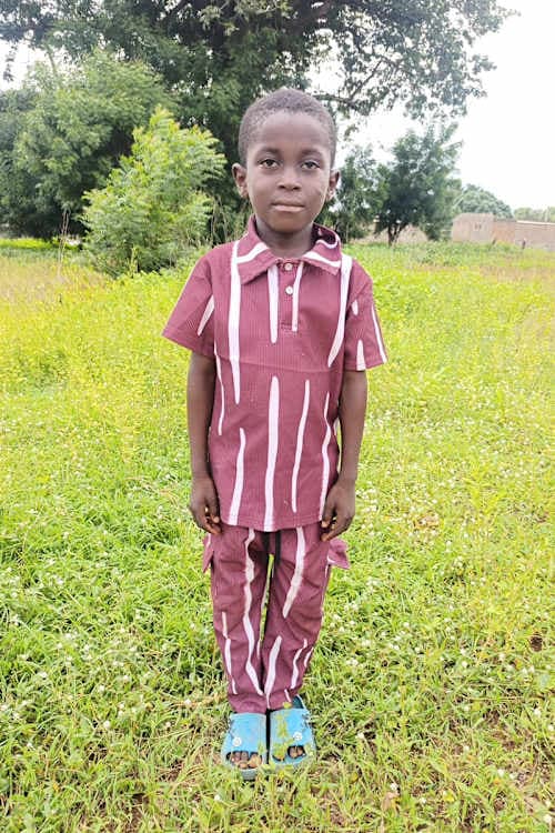 An unsponsored boy named Achraf from Burkina Faso who lives in an AIDS-affected area, is vulnerable to exploitation and has waited 555 days for a sponsor.