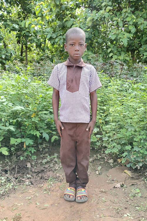 An unsponsored boy named Dofinyibe from Burkina Faso who lives in an AIDS-affected area, is vulnerable to exploitation and has waited 552 days for a sponsor.