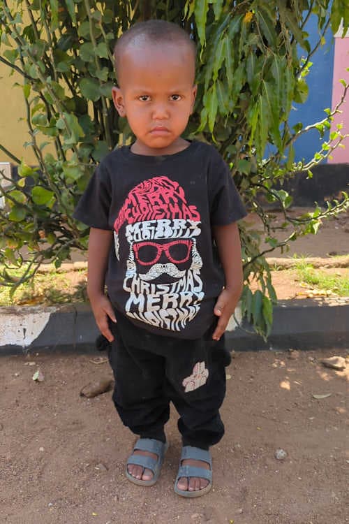 An unsponsored boy named Fahad from Tanzania who lives in an AIDS-affected area, is vulnerable to exploitation and has waited 578 days for a sponsor.