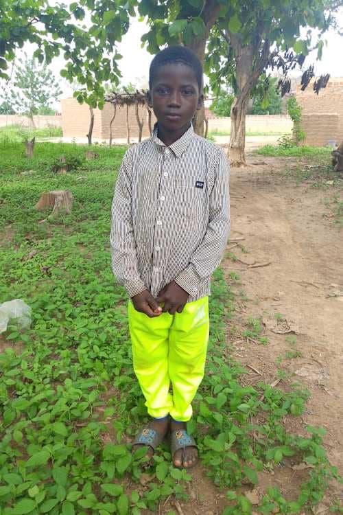 An unsponsored boy named Samson from Burkina Faso who lives in an AIDS-affected area, is vulnerable to exploitation and has waited 554 days for a sponsor.