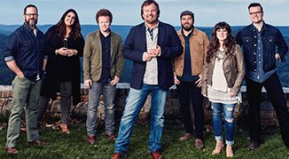 Picture of members of Casting Crowns